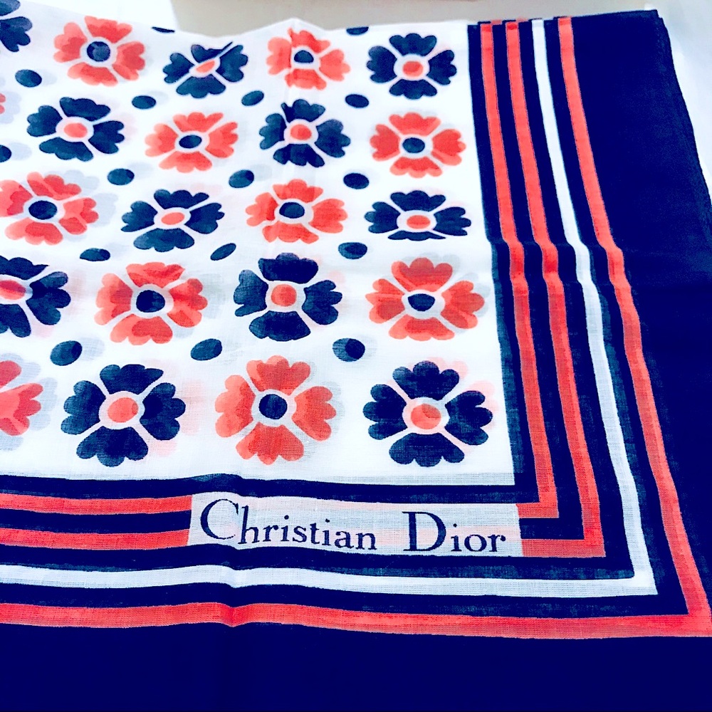 🥳HP🆕Rare: Luxury French Designer Christian_DIOR | MOD Floral Dainty SQUARE HP - Picture 3 of 16